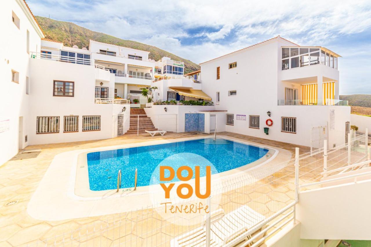 Holiday Apartments Oasis Лос Кристианос Экстерьер фото